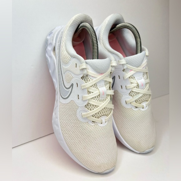 Nike Renew Ride 2 Womens Running CU3508-105 Sz 9M White/Grey/Blush VGUC! - Picture 11 of 15